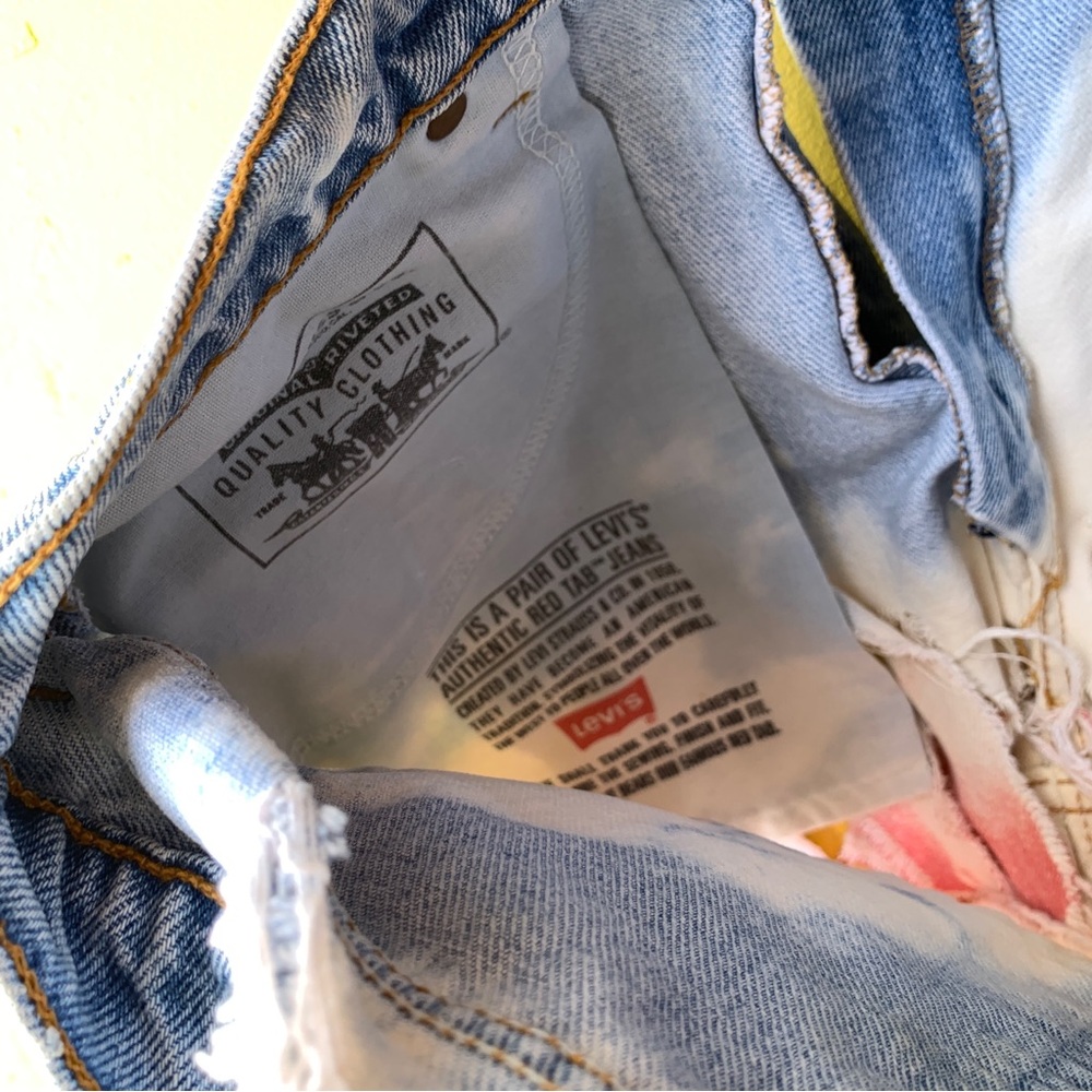 VINTAGE LEVIS red white blue distressed shorts beach summer juniors size 11 - Picture 10 of 11